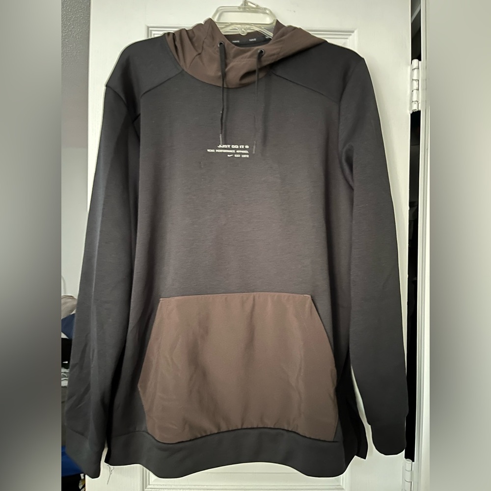 Nike men’s Dri-Fit hoodie